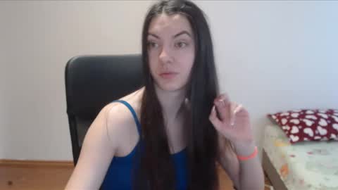 Vivian Gray online show from January 2025 11:05:01 AM