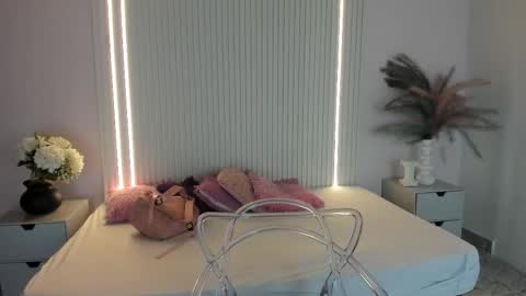 Snapshot of vivianowen9 chatting on February 2026 11:54:02 AM vivianowen9 online show from February 2026 11:54:02 AM