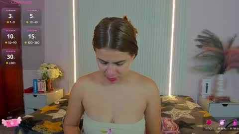 Snapshot of vivianowen9 chatting on March 2026 12:35:02 PM vivianowen9 online show from March 2026 12:35:02 PM