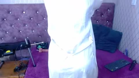 VivianRose online show from October 2025 04:10:01 AM