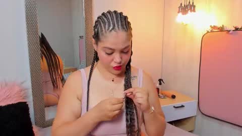 Vivian online show from September 2025 12:17:02 PM