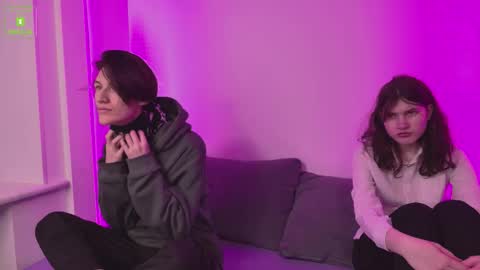 VIVIARAGENDY online show from November 2025 10:35:02 AM