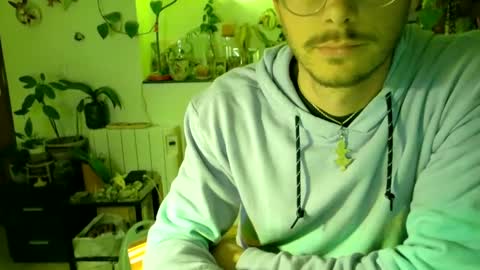 Snapshot of vivid_ether chatting on March 2025 10:16:01 PM Viv online show from March 2025 10:16:01 PM