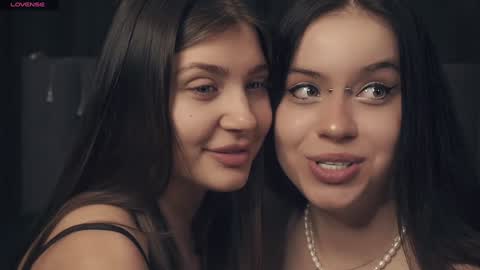 Snapshot of vivid_girls chatting on January 2025 10:08:01 AM Nelly and Mari online show from January 2025 10:08:01 AM