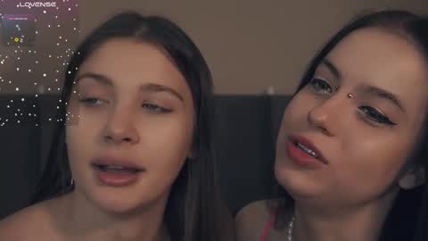 Snapshot of vivid_girls chatting on February 2025 07:11:01 AM Nelly and Mari online show from February 2025 07:11:01 AM