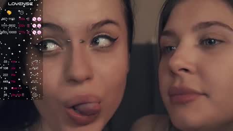 Snapshot of vivid_girls chatting on February 2025 01:28:02 PM Nelly and Mari online show from February 2025 01:28:02 PM