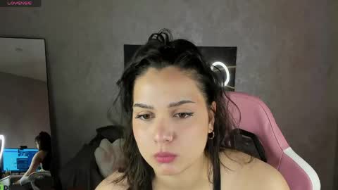 vivien_ross online show from May 2026 01:03:02 AM