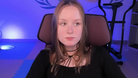 Vivien online show from December 2024 07:36:01 PM