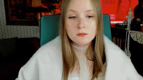 Vivien online show from February 2025 01:03:02 PM