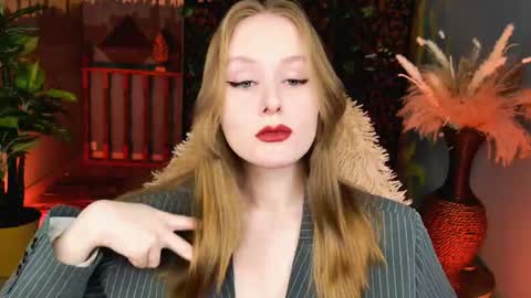 Vivien online show from April 2026 05:34:01 AM