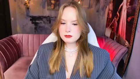 Vivien online show from May 2026 05:25:02 AM