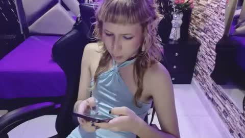 vivienne hadid online show from July 2026 09:03:02 PM