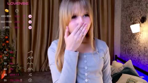 Mia Skaidrite online show from November 2025 09:31:01 AM