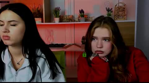 Snapshot of vivy_star chatting on November 2025 07:01:02 PM vivy_star online show from November 2025 07:01:02 PM