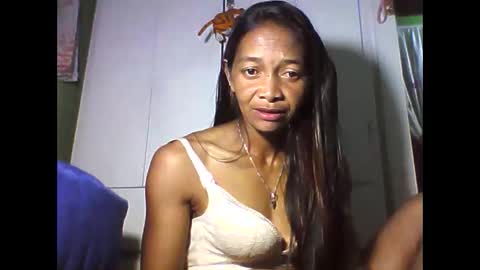 vixen_lina online show from April 2026 06:32:01 PM