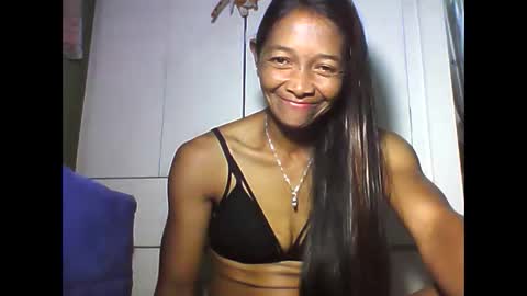 vixen_lina online show from April 2026 04:48:02 PM