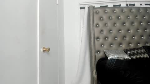 Sasha Malone online show from December 2024 09:40:02 AM