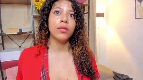 Vixenia online show from May 2026 02:41:02 AM