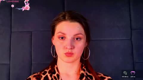 Vixsaria online show from May 2026 06:27:01 PM