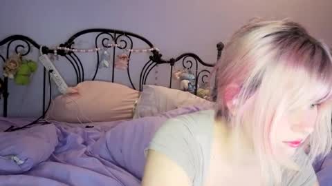 VixToxia online show from June 2026 01:32:02 AM