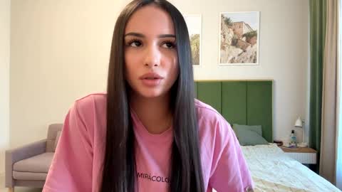 Miss Mia online show from April 2026 04:42:02 PM