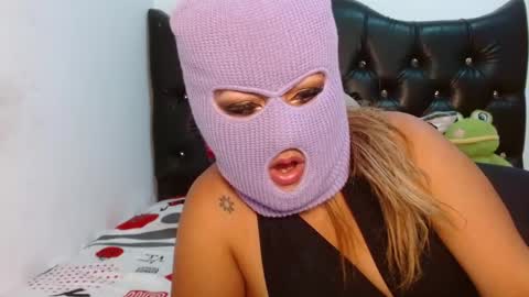 Snapshot of vkleiin chatting on October 2025 12:12:02 AM Venus online show from October 2025 12:12:02 AM