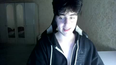 Snapshot of vlad1605 chatting on November 2025 02:22:01 PM Martin online show from November 2025 02:22:01 PM