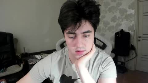 Snapshot of vlad1605 chatting on March 2026 01:48:02 PM Martin online show from March 2026 01:48:02 PM