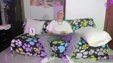 Snapshot of vlad__night chatting on March 2026 04:51:01 AM Vlad online show from March 2026 04:51:01 AM