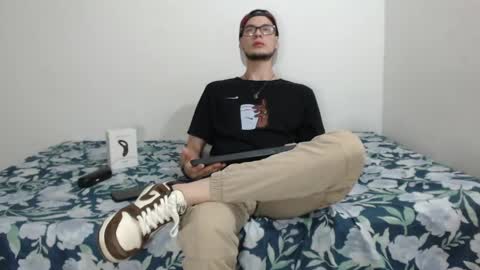 Snapshot of vlad__night chatting on April 2026 03:46:02 AM Vlad online show from April 2026 03:46:02 AM