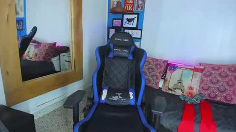 Vlad  online show from December 2024 11:20:02 PM