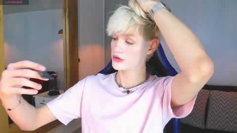 Vlad  online show from May 2026 02:44:02 PM