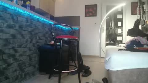 Snapshot of vladika021 chatting on October 2025 01:25:02 AM vladika021 online show from October 2025 01:25:02 AM