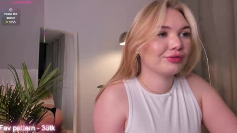 Hey Im Charlie 3 online show from November 2025 09:27:01 PM