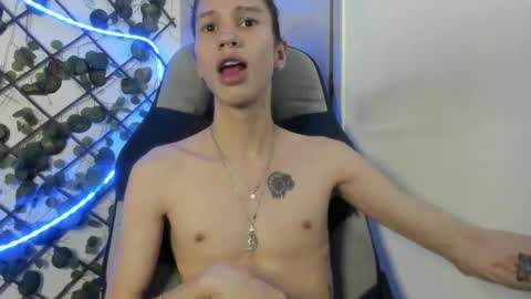 Snapshot of vodkadelulo_ chatting on April 2026 07:49:01 PM vodkadelulo online show from April 2026 07:49:01 PM