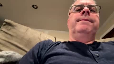 vodkasofa online show from July 2026 02:38:01 AM