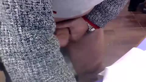 volpi72 online show from December 2025 07:01:02 PM