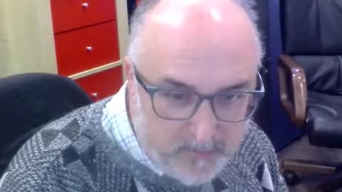 volpi72 online show from February 2026 06:28:02 PM