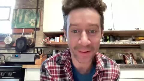 Snapshot of voodoochilelove chatting on December 2025 07:21:02 PM Djangus Roundstone online show from December 2025 07:21:02 PM