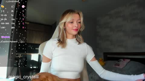 Snapshot of vopooo chatting on January 2025 06:46:01 AM Aliceinst magic crystalll online show from January 2025 06:46:01 AM