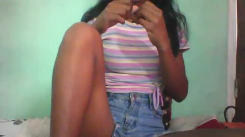 Snapshot of vounialdy chatting on February 2025 02:10:01 PM vounialdy online show from February 2025 02:10:01 PM