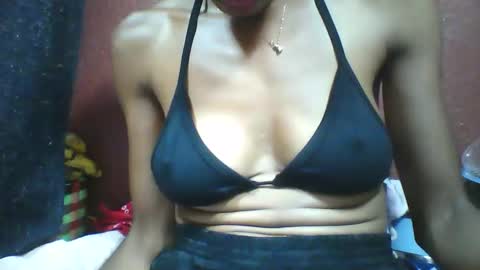 Snapshot of vounialdy chatting on April 2026 05:52:02 PM vounialdy online show from April 2026 05:52:02 PM