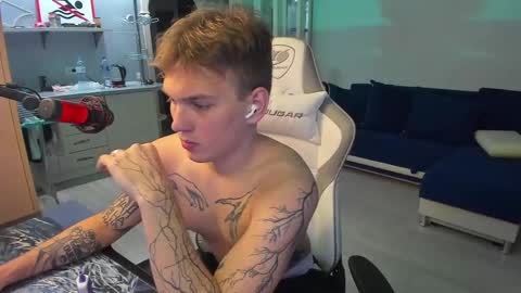 Snapshot of vova_belkin_ chatting on March 2025 09:42:02 PM vova online show from March 2025 09:42:02 PM