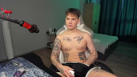 Snapshot of vova_belkin_ chatting on December 2025 11:30:02 AM vova online show from December 2025 11:30:02 AM