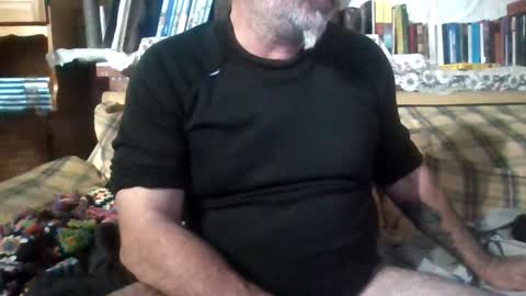 Snapshot of vuda77 chatting on December 2024 05:05:02 AM oscar online show from December 2024 05:05:02 AM