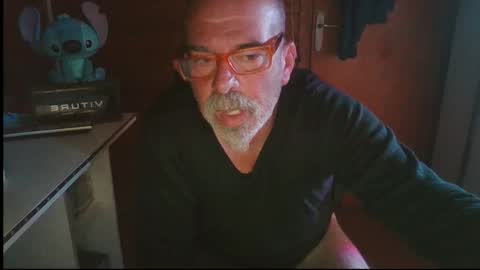 oscar online show from October 2025 11:17:01 PM