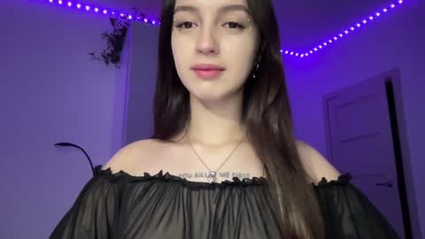 Alice  Before pvt write to me in PM  online show from December 2024 09:22:01 PM