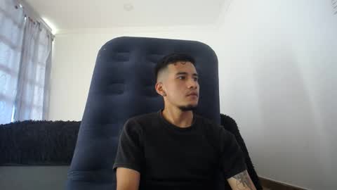 wade and antonella online show from January 2025 08:27:01 PM