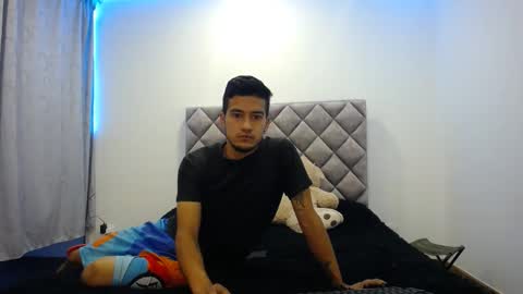 wade and antonella online show from March 2025 11:14:01 PM