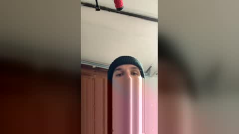 Snapshot of wakaan76 chatting on March 2026 05:42:01 AM wakaan76 online show from March 2026 05:42:01 AM